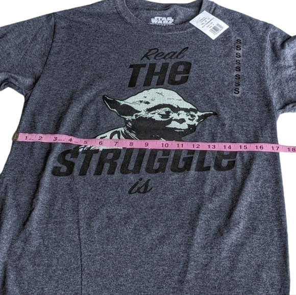 NWT! Star Wars Yoda "Real the Struggle Is" T-Shirt - Picture 7 of 9